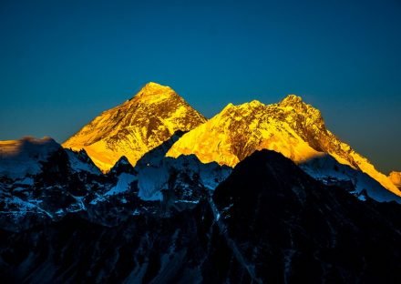 Sunset over Everest view from gokyo