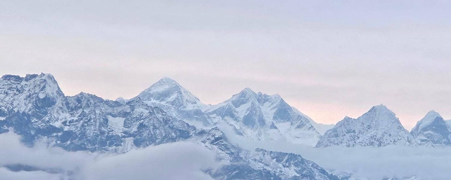 Everest View From Pike Peak Trek
