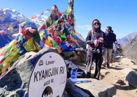 Kyanjing Ri Trek